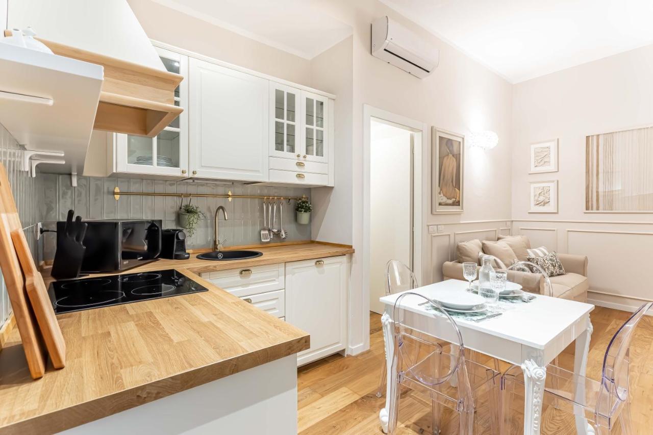 Casa Colonna Romantic Apartment Corso Di Porta Ticinese Milaan Buitenkant foto